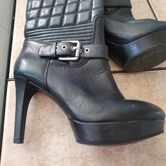 Gorgeous tall leather boots - Picture 5 of 5